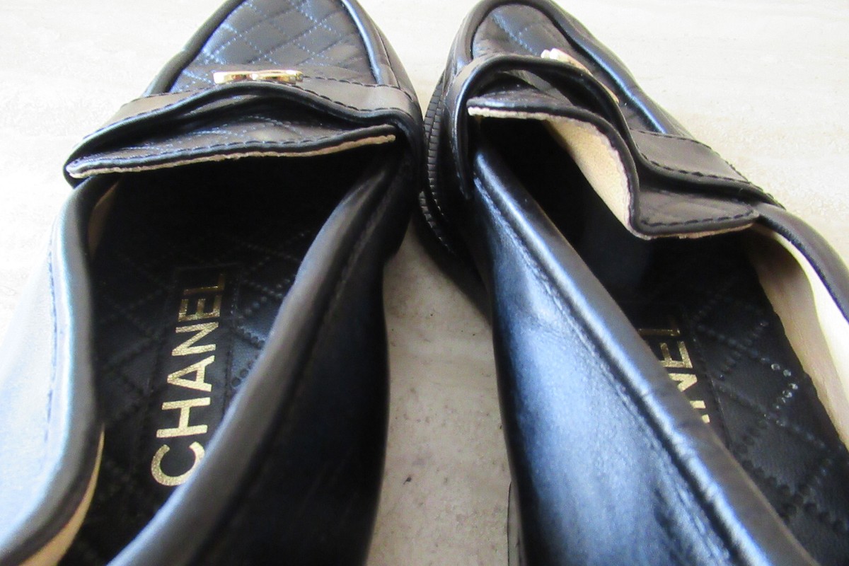 AUTH CHANEL VINTAGE QUILTED LOAFERS SZ SHOES BLK LEATH SZ AUTH CHANEL VINTAGE QUILTED LOAFERS SZ SHOES BLK LEATH SZ