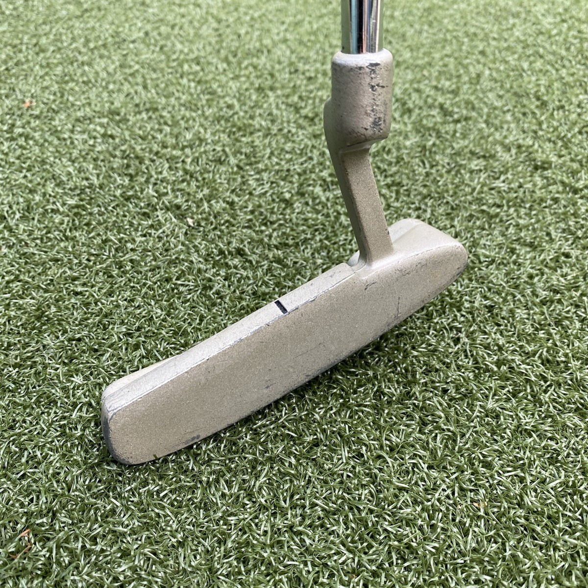 【FILA Millennium 2000 ・パター ・シルバー】 FILA Millennium 2000 ・パター ・シルバー】