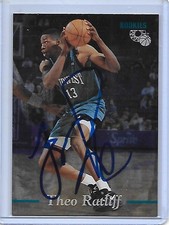 THEO RATLIFF Basketball Card IP auto NBA rookie 1995 Classic foil Wyoming. rookie card picture