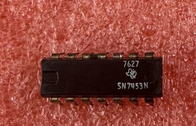 IC Integrated Control SN7453N (1300)