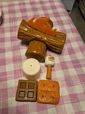 Learning Resources Camp Out cracker marshmallow chocolate play food Logs Fire