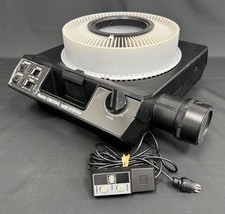 Kodak Carousel 5600 Slide Projector w/ Remote  Slide Tray - Powers On