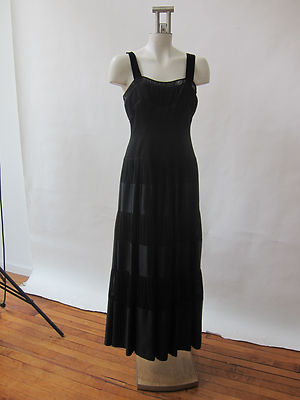 Mondi  Size 36 Vintage Evening Gown Dress Black Silk Netting Velvet Full Skirt