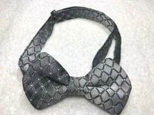  MENS ADJUSTABLE BOW TIE SHADES OF GRAY WITH BLACK  NWOT