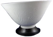 Nice KPM Berlin Porcelain Relief Scene Bowl Porzellan Schale German Germany