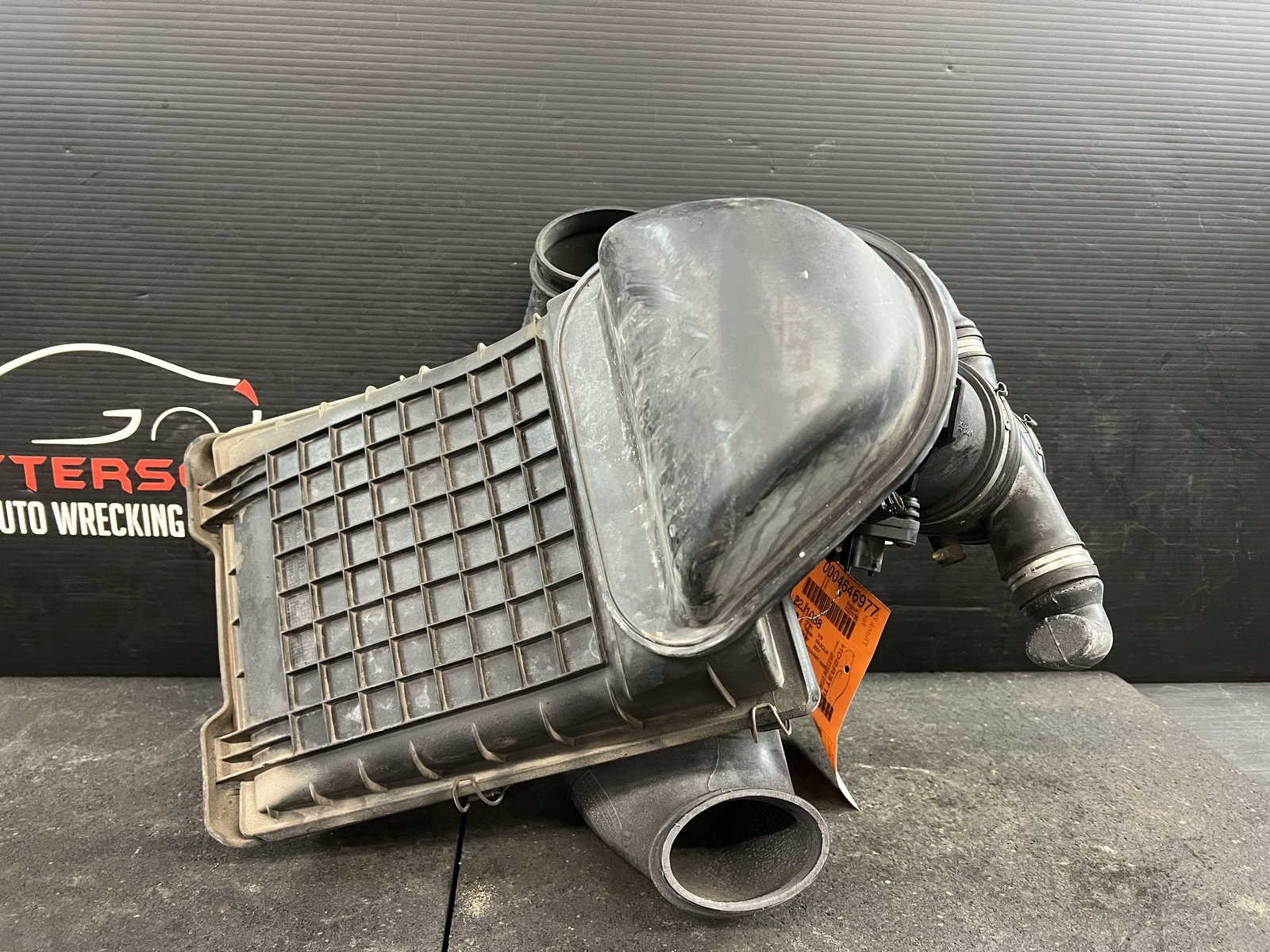05-08 MASERATI QUATTROPORT 4.2 AIR INTAKE FILTER CLEANER ASSEMBLY