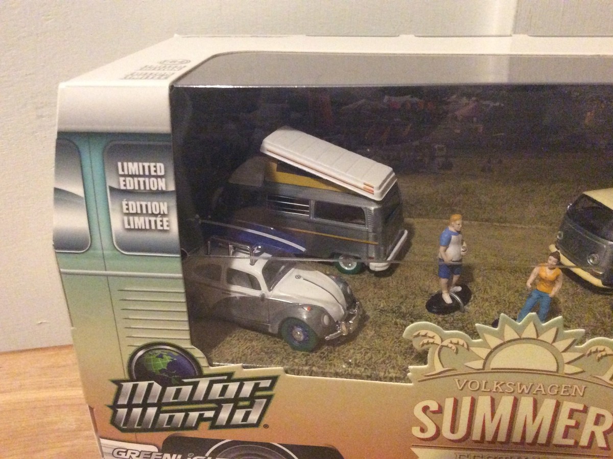 GREENLIGHT VW VOLKSWAGEN SUMMER FESTIVAL 1/64 PIECES SET Raw