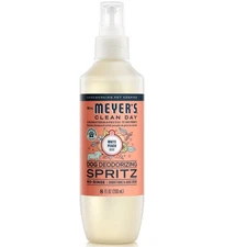 Mrs. Meyer's Dog Deodorizing Spritz, Leave In Conditioner Spray White Peach, 8oz