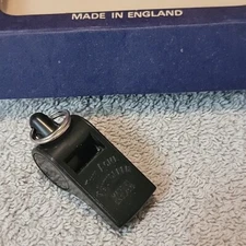 Vtg ACME Professional Thunderer Moulded Whistle ~Black ~Dog Whistle ~ #560  NOS 