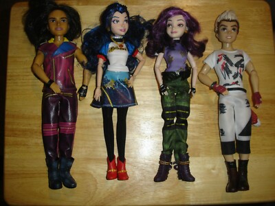 Disney Descendants Isle of the Lost 12'' dolls set of 4 Carlos, Mal, Evie & Jay