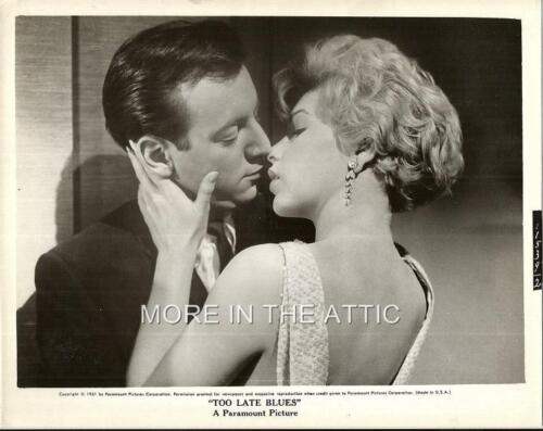 LUCKY BOBBY DARIN WITH SEXY STELLA STEVENS TOO LATE BLUES ORIG FILM STILL - 第 1/1 張圖片