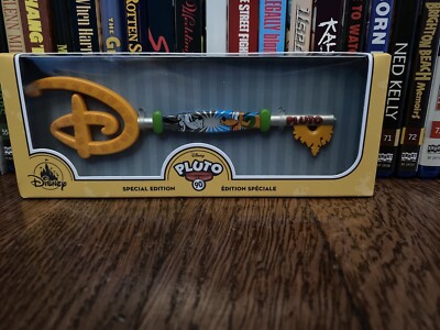 Pluto 90th Anniversary Key-Special Edition Disney Store Exclusive In Hand & New