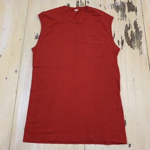 fruit of the loom sleeveless pocket tees