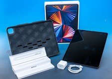 Apple iPad Pro 5th Gen. 12.9 in. - BUNDLE 1TB Wi-Fi - Grey, Apple Pencil, Case