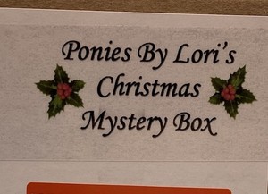 Breyer Custom Stablemates Christmas Surprise Gift Box