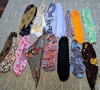 Wholesale Lot Of 20 Assorted Scarves Rectangle/Square/Triangle/Shawl