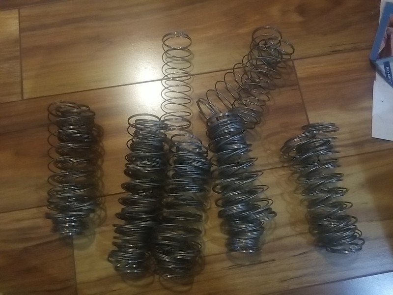 50 Steel Springs, 4 In Long, 1 3/8 In Across, 1 Lb 10 Oz Compression Force