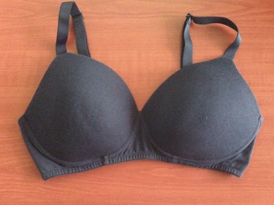 Marks & Spencer BH ohne Bügel UK 34D USA 34C Euro 75D Frankreich 90D
