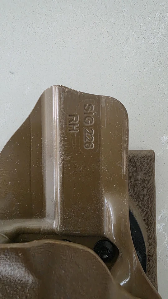 G-Code RH Kydex Holster + Claw mount - SIG P226 - Cotote Brown (Uk-based, VGC) - Image 2 of 4