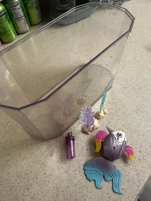Little Live Pets Lil' Dippers Fish Tank Playset with Exclusive Interactive Fish 