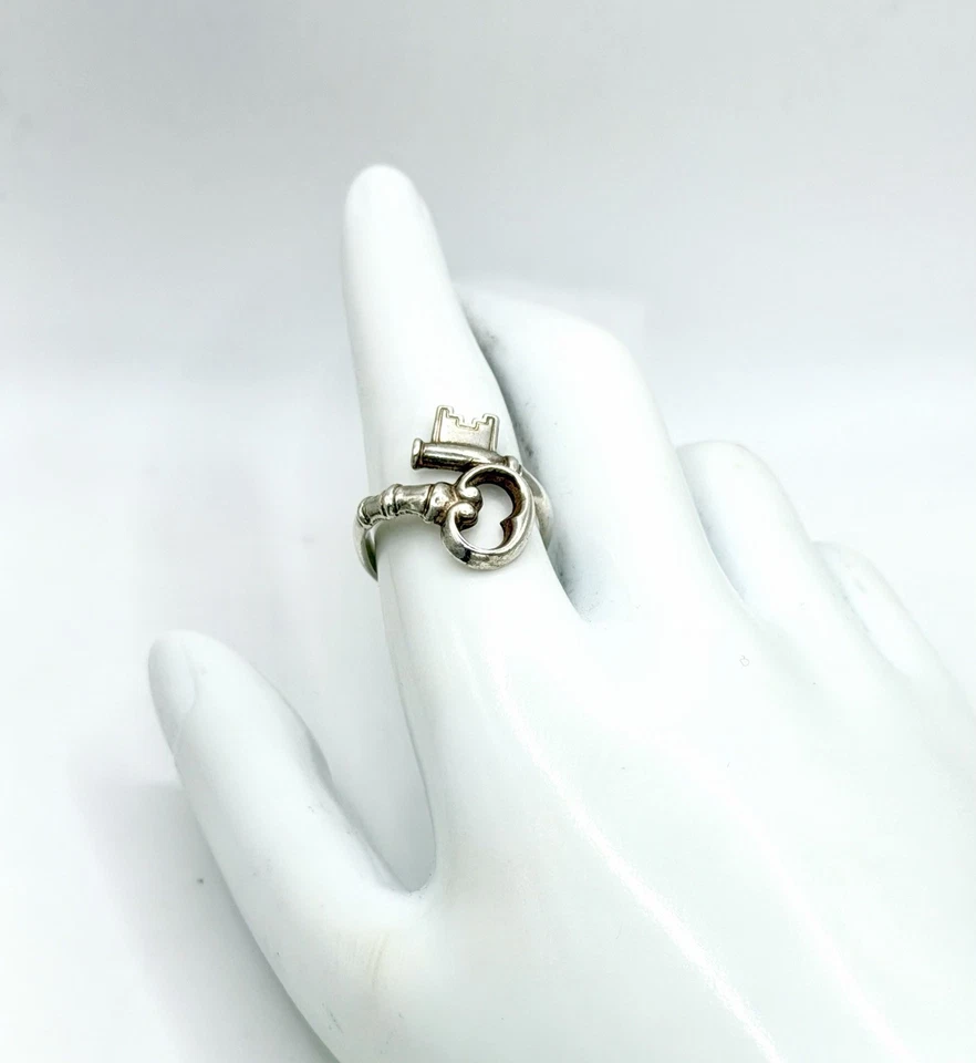 Anillo Cuchara Avon Estilo Envoltura Llavero Circa Años 70 Plata de Ley .925 Ajustable Talla 7 Foto 4 de 4