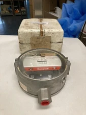 Honeywell,C437F-1003,Gas/LP Pressure Switch