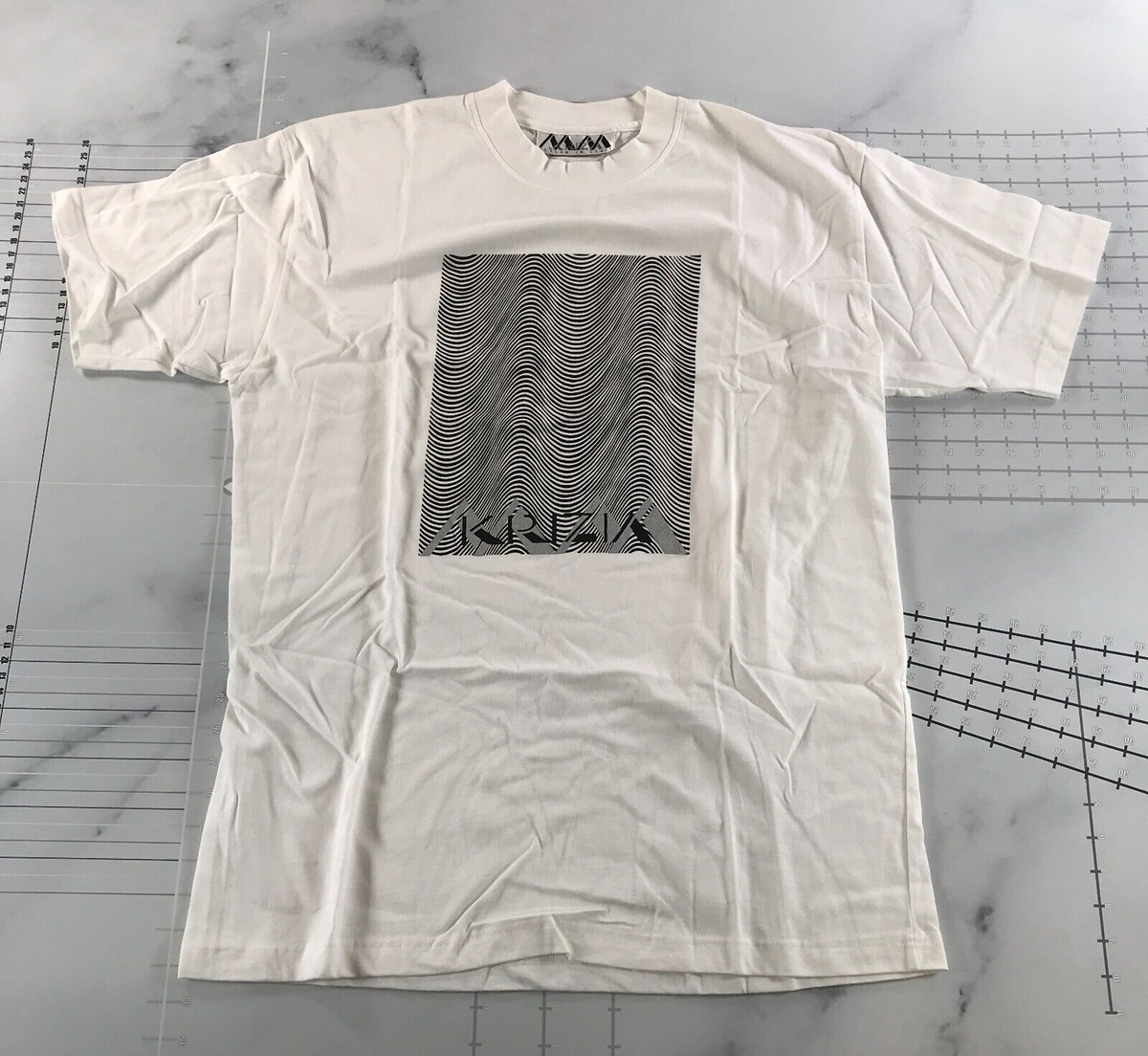 Krizia T Shirt Womens One Size White Graphic Print Black Wave 