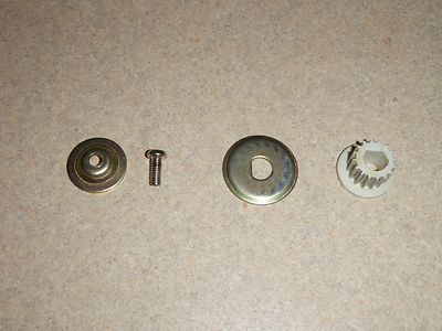Small Gear for 8mm Motor Shaft in Sunbeam Oster Bread Maker Model 5833 5834