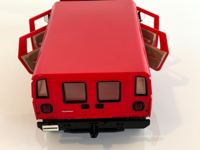 Maisto Hummer 4 Door Wagon Special Edition RED Die Cast Model 1:18