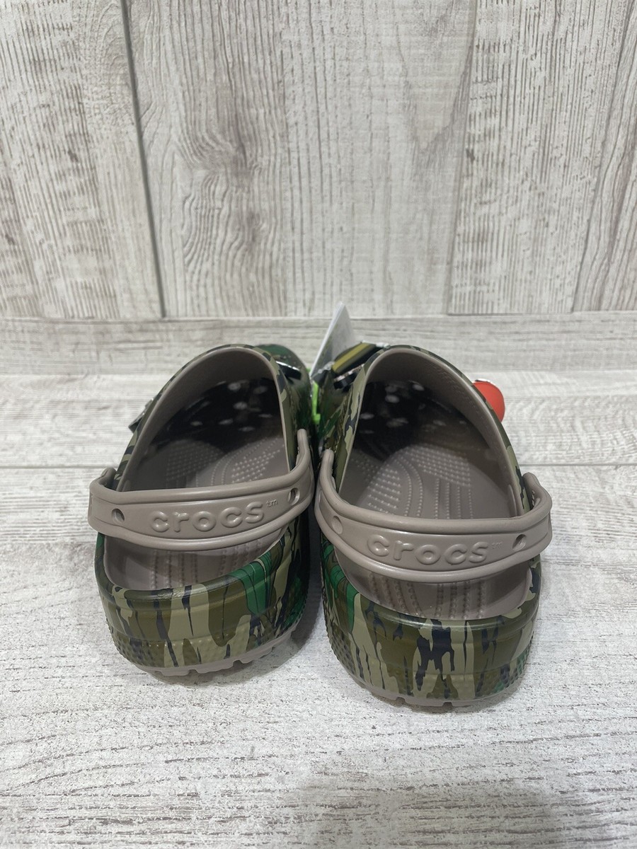 Crocs x Luke Combs Collab Bootlegger Camo Clogs Shoes Mens 5  display picture 3
