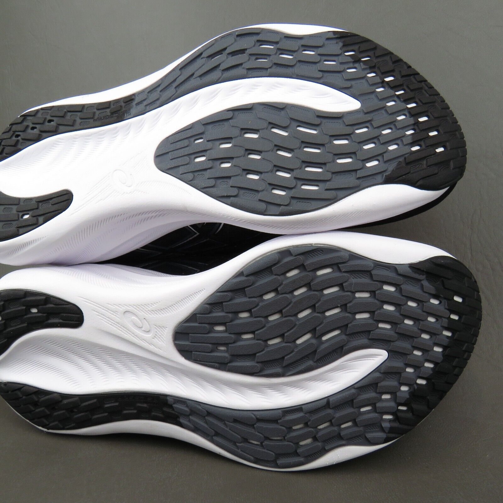 Asics Shoes - 2024 Gel Nimbus 26 Graphite Grey - … - image 14
