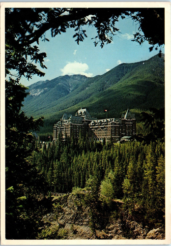 Vintage Postcard The Banff Springs Hotel Banff National Park Alberta ...