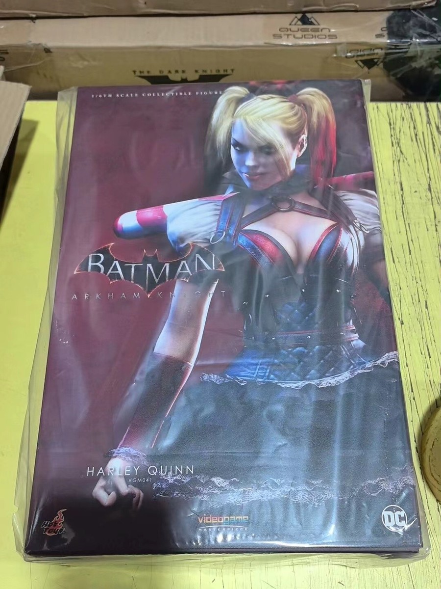 Ready! Hot Toys VGM41 BATMAN: ARKHAM KNIGHT 1/6 HARLEY QUINN Ready! Hot Toys VGM41 BATMAN: ARKHAM KNIGHT 1/6 HARLEY QUINN