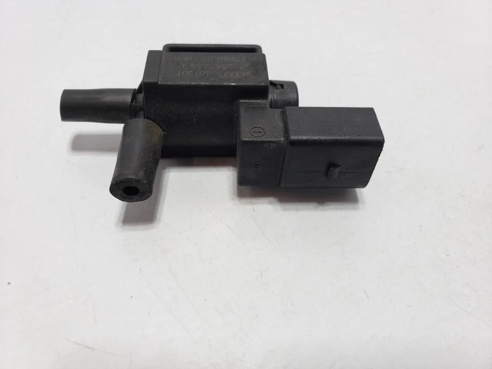 ✅ Electroválvula de vacío de purga 11-18 OEM Porsche Cayenne 958 Foto 2 de 4