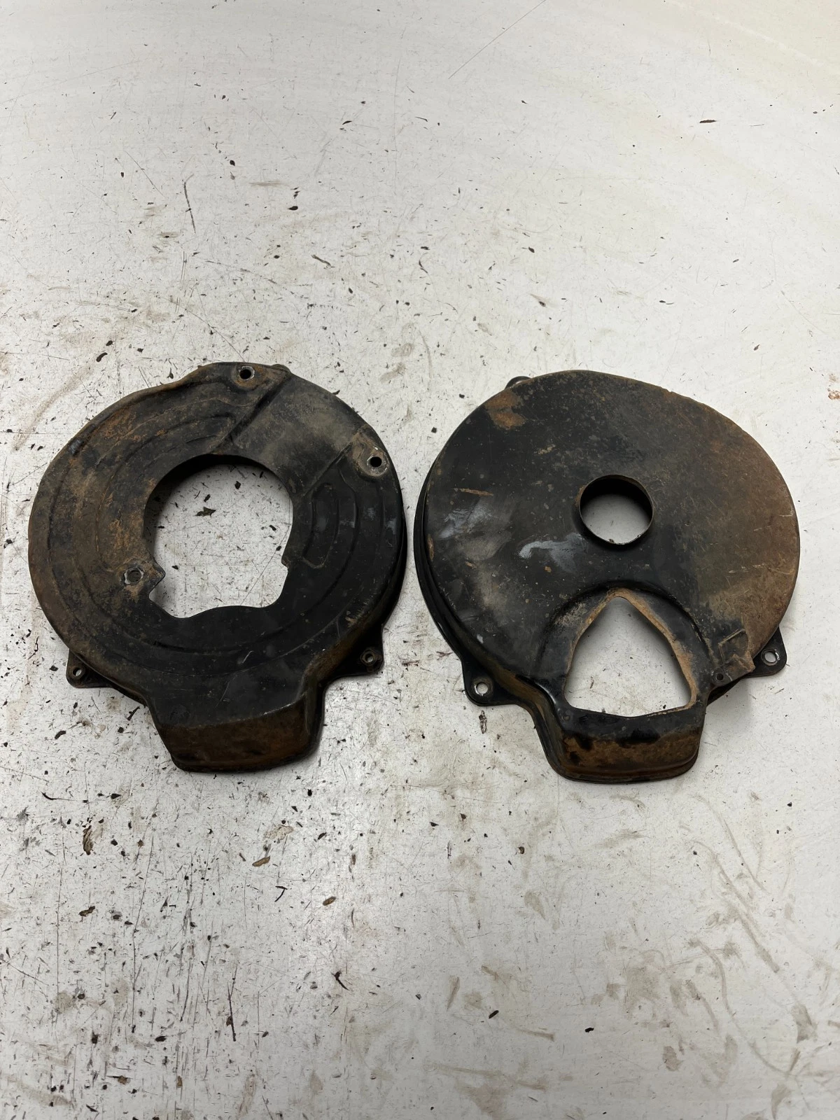 85 1985 Yamaha Tri Moto 225 Dx YTM225DX OEM Rear Back Brake Rotor Dust Cover