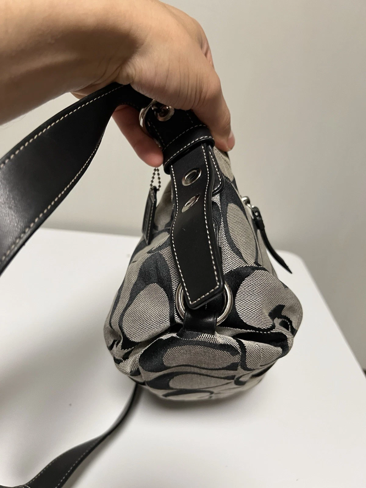 Borsa a tracolla firmata Coach F15068 marrone nero tela pelle