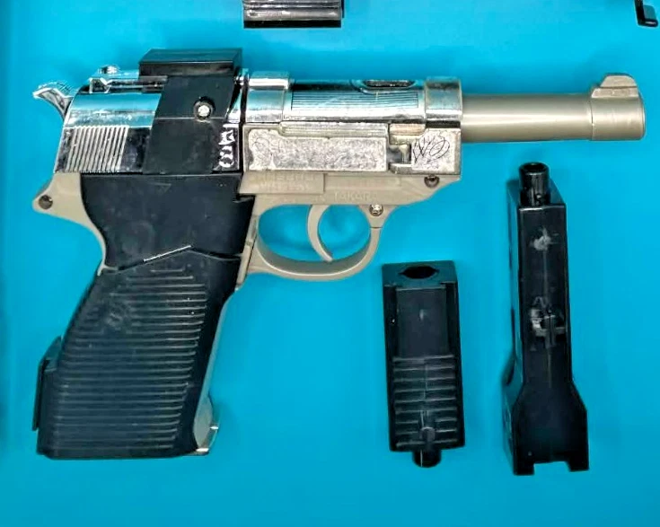 Transformers G1 Decepticon MEGATRON Walther P-38 Complete Hasbro Takara 1984 - Image 4 of 4