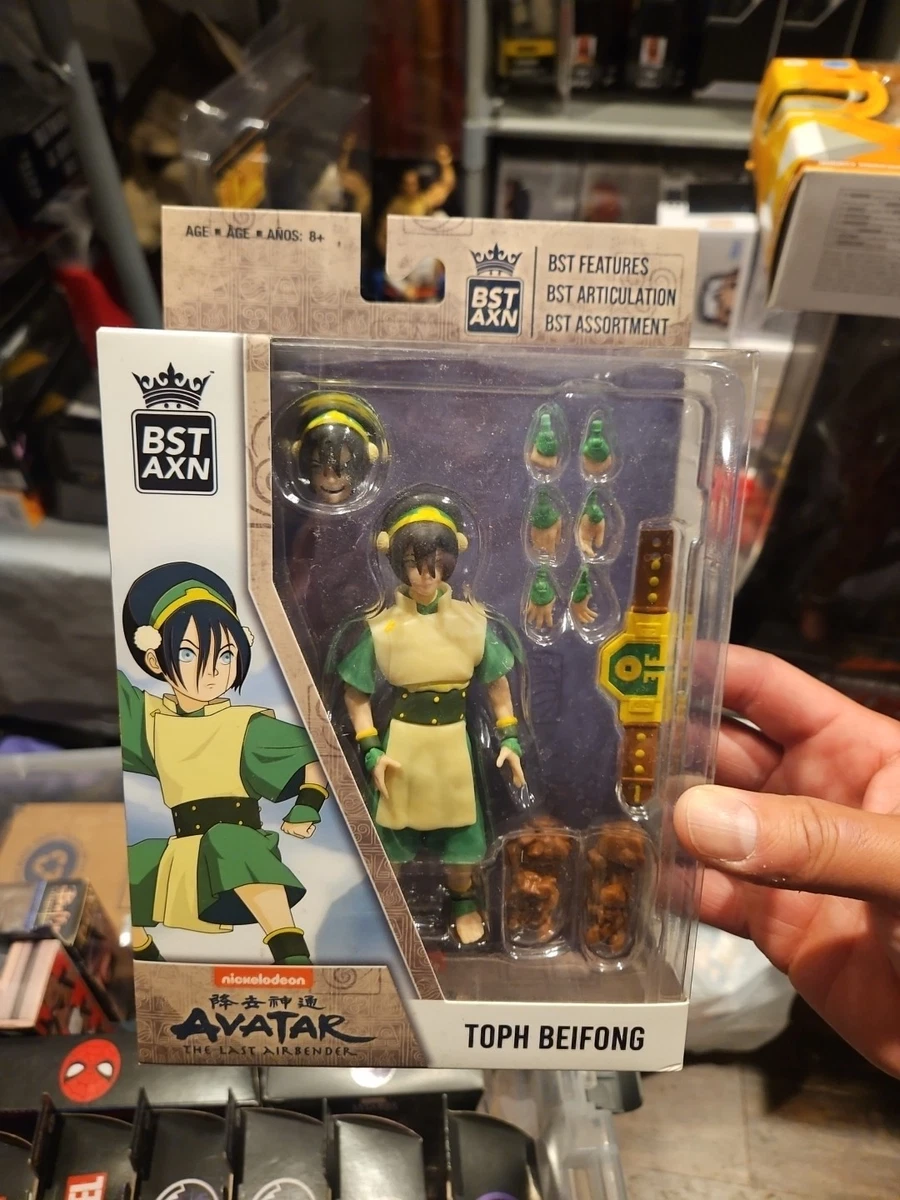 Jazwares Avatar: The Last Airbender Aang (Book One) - Figura a escala de 4.5 pulgadas con bastón, efectos de aire y Jazwares Avatar: The Last Airbender Aang (Book One) - Figura a escala de 4.5 pulgadas con bastón, efectos de aire y