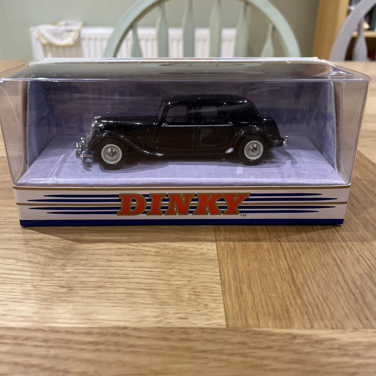 Dinky 1/43 - DY-22 1952 Citroen 15 CV Black Diecast