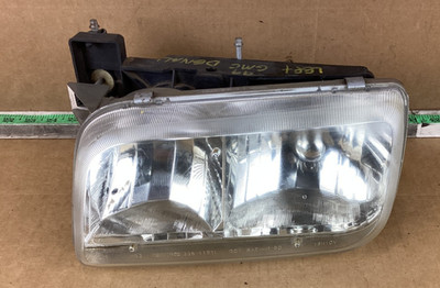 1999-2000 GMC Yukon Denali Front Left Driver Side Headlight 15738657