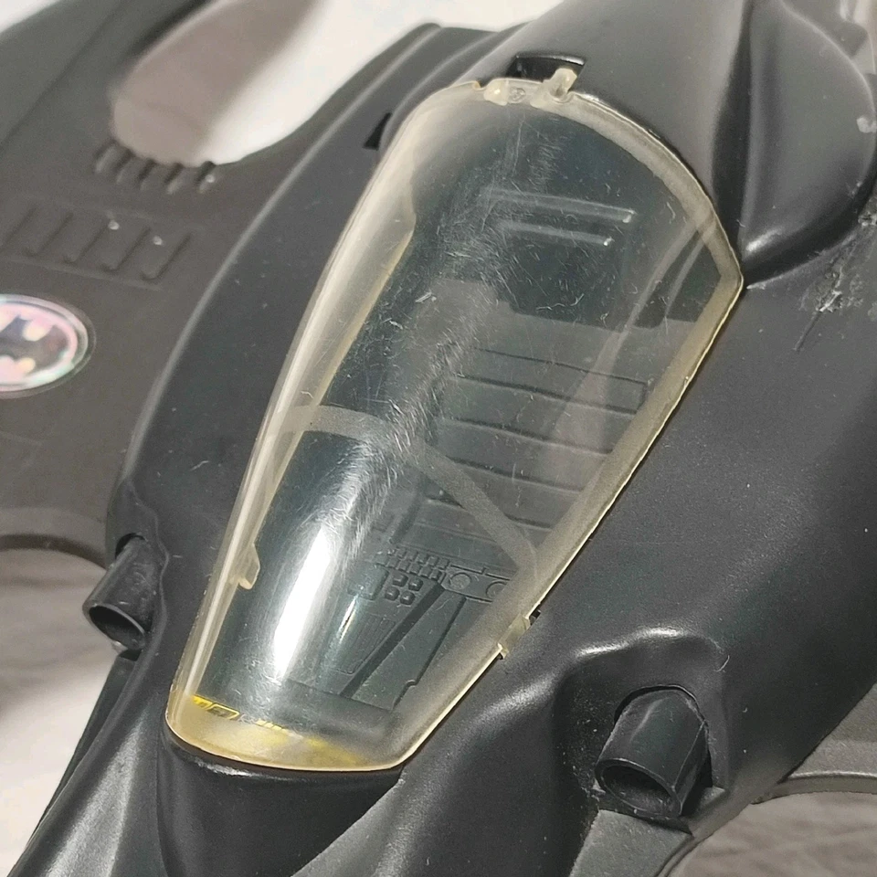 Batman Batwing Villain Cruncher ToyBiz 1989 Original Dc Comics - Image 4 of 4