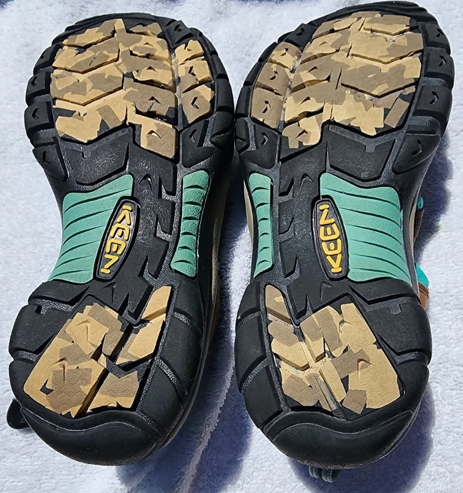 Keen Newport Womens 8.5 Brown and Turquoise Sandals  - Image 3 of 4