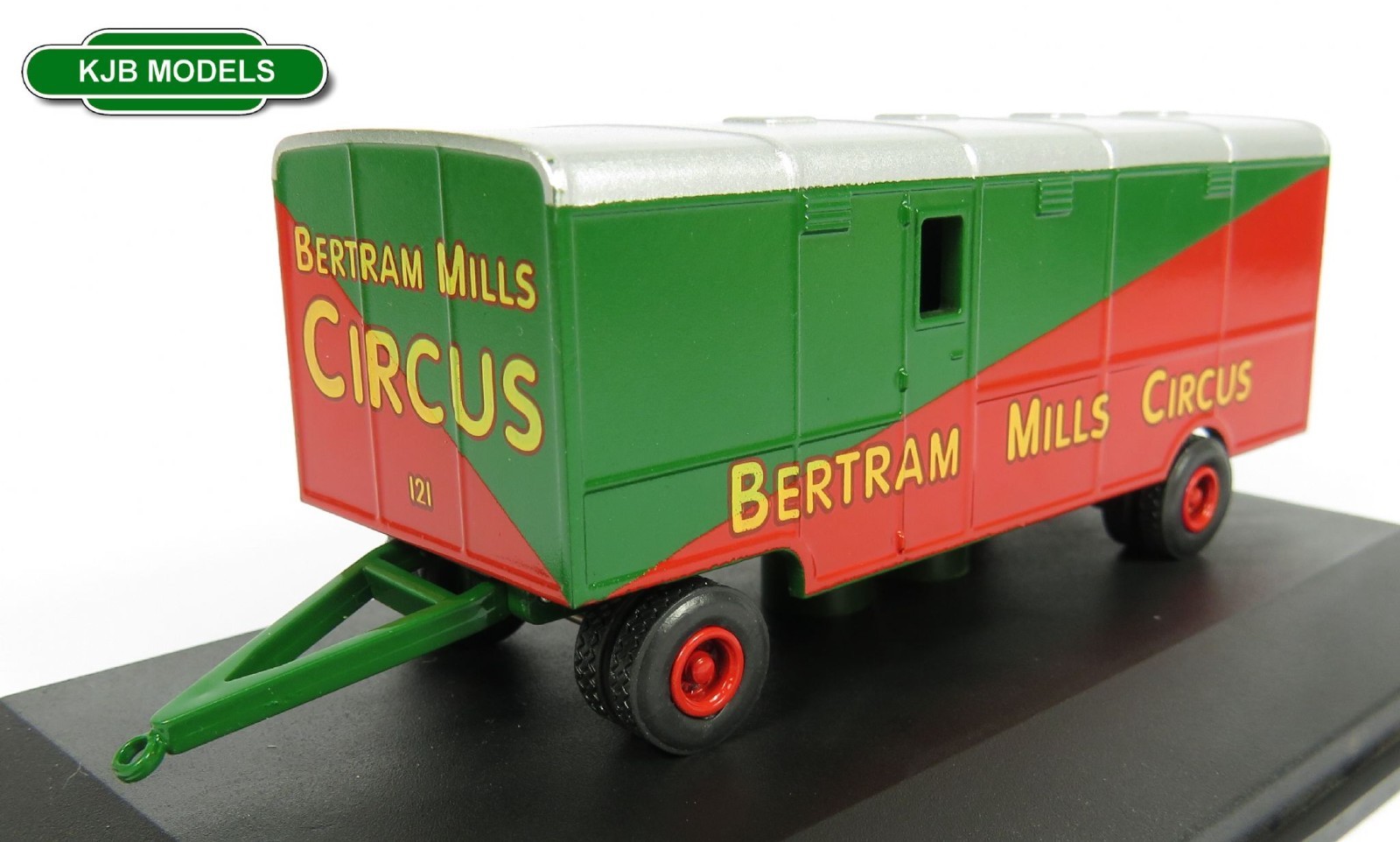 OO Gauge Oxford Diecast 1:76 Scale 76STR001 Circus Showmans Trailer Bertram Mill