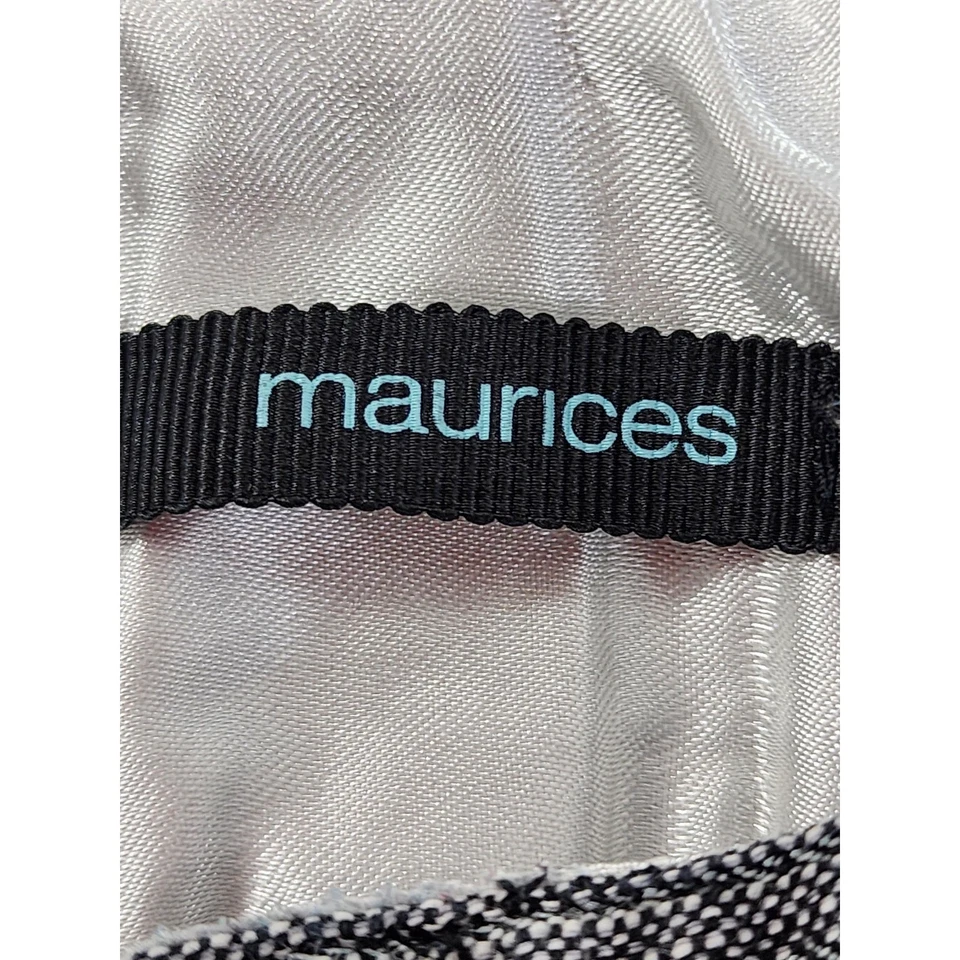 Bermudas para caminar Maurices tiro bajo frente plano talla 5/6 gris elástico Y2K Foto 4 de 4