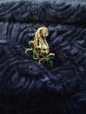 Vintage Green Jewel Gold Toned Scarf Clip