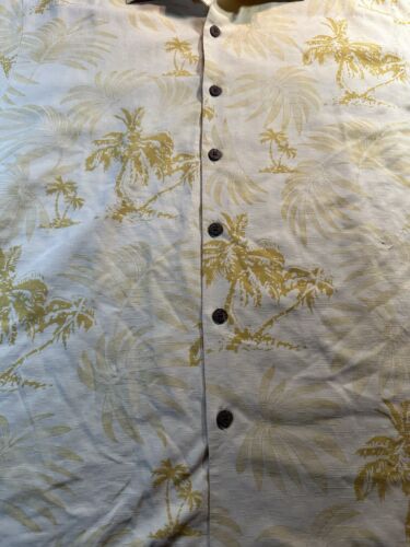 Tommy Bahama Palm Print Button Shirt Mens Sz M Short Sleeve 100% Silk-STAINS - Picture 3 of 12