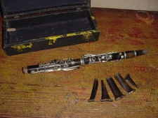 ANTIQUE  WOOD SOPRANO CLARINET GERMANY ALBERT SYSTEM KEY OF C WOOD MOUTHPIECE
