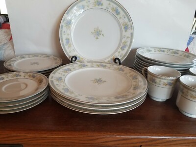 23 Pieces Rare Vintage Barclay 8389 SANGO Fine China Plates Bowls