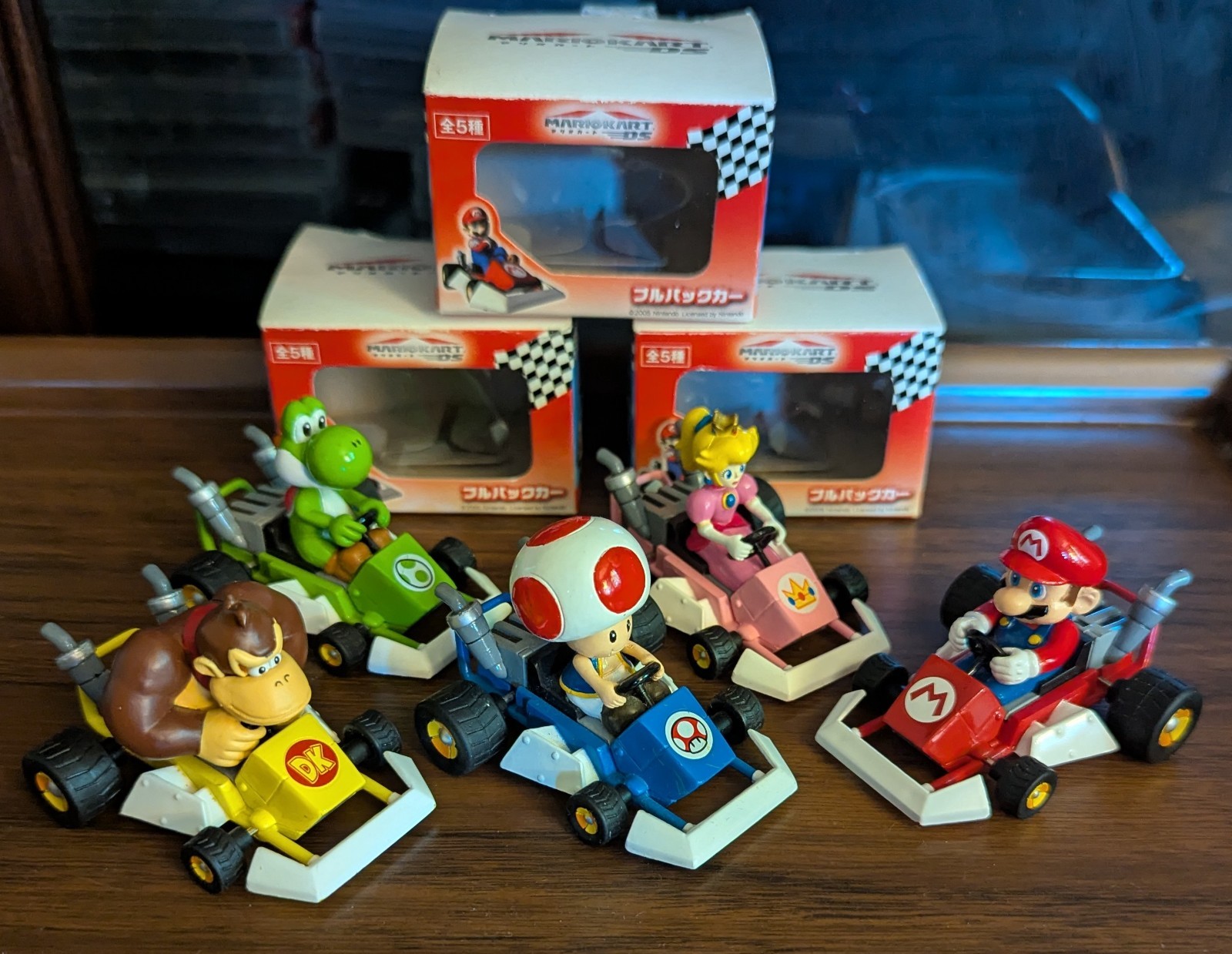 Mario Kart DS PullBack Figure Set Mario Yoshi Toad Peach Nih