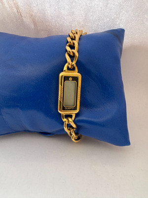 Womens  Vintage Quartz Digital Bracelet Watch NOT WORKING